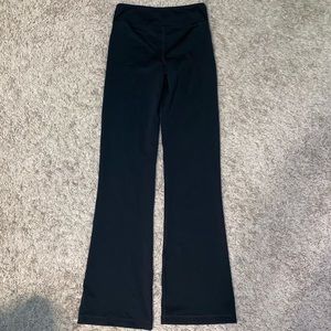 Under Armour Bootcut Yoga Pants (XS)